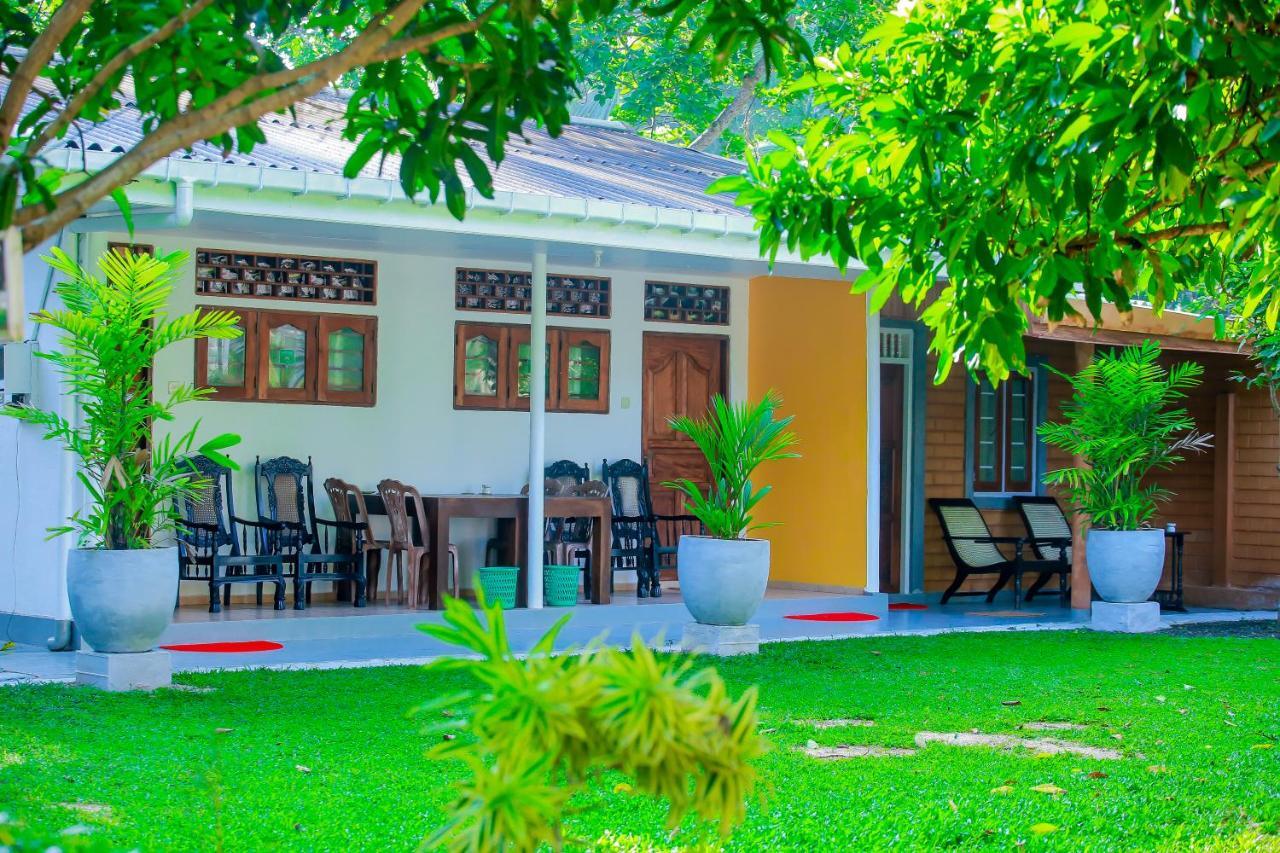 Greenery Lanka Villa Unawatuna Exterior photo